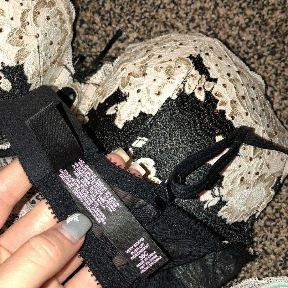 Victoria Secret bra